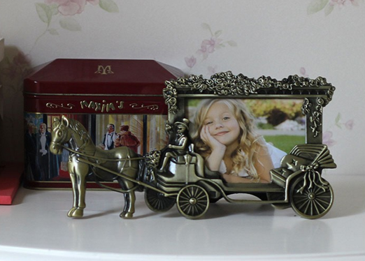 European Carriage 5inch Photo Frame